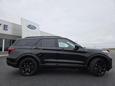 2023 Ford Explorer ST-Line