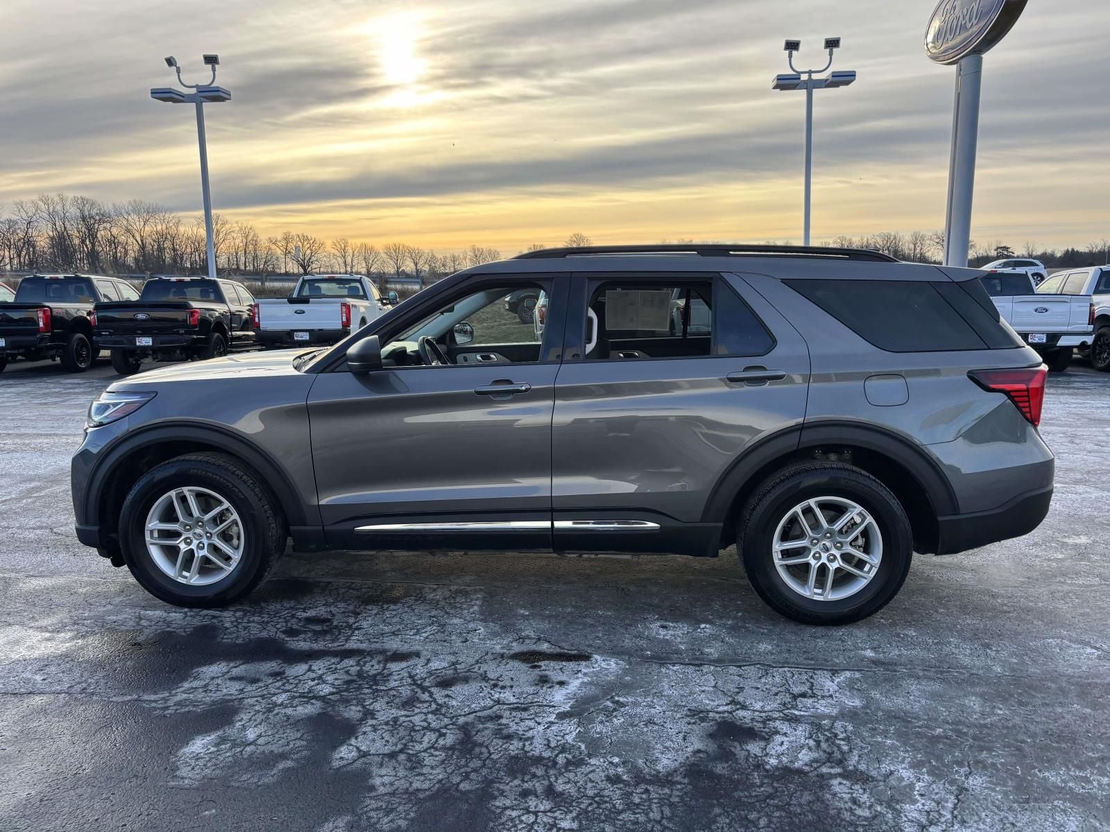 2025 Ford Explorer Active