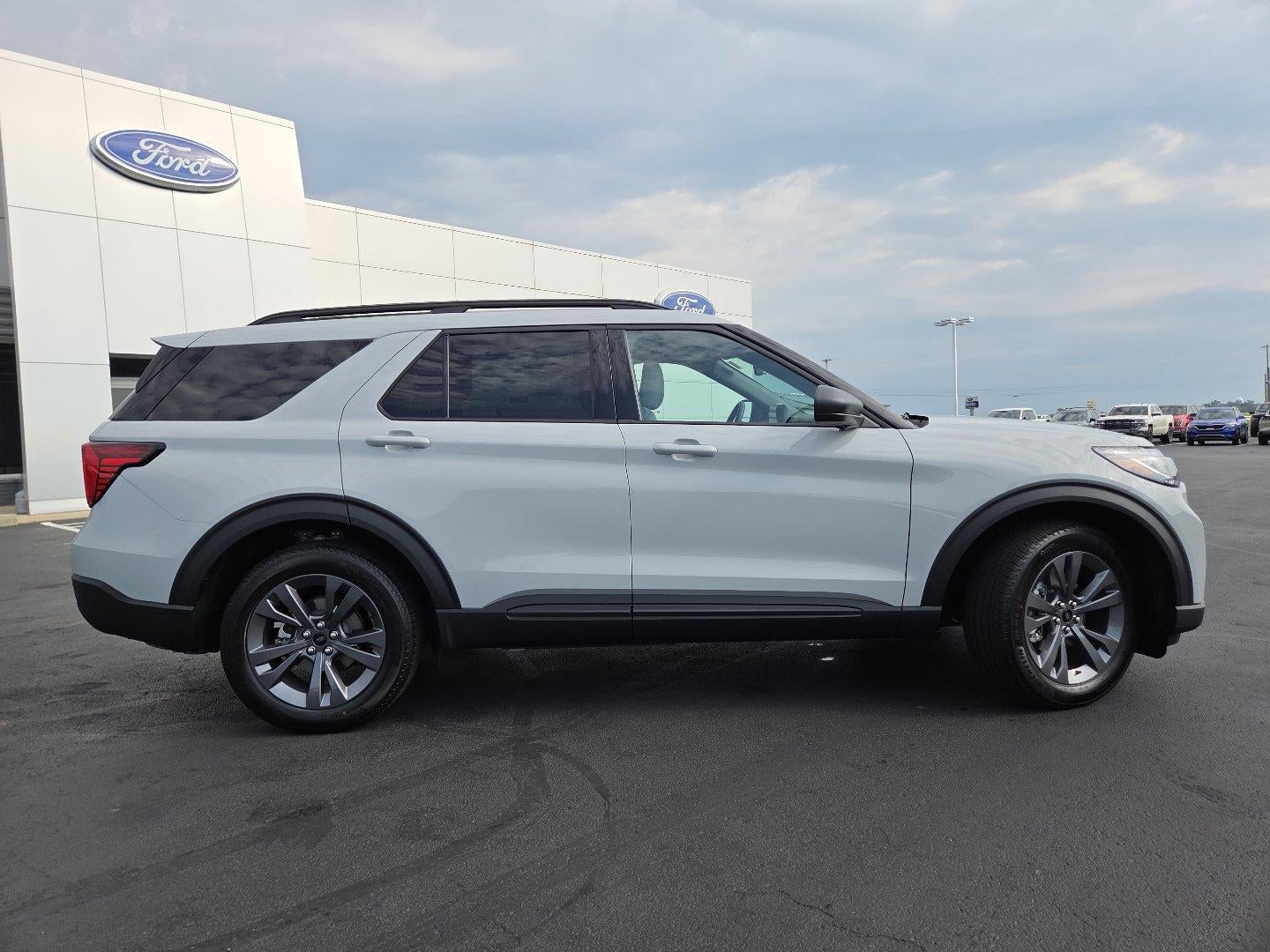 2027 Ford Explorer Active