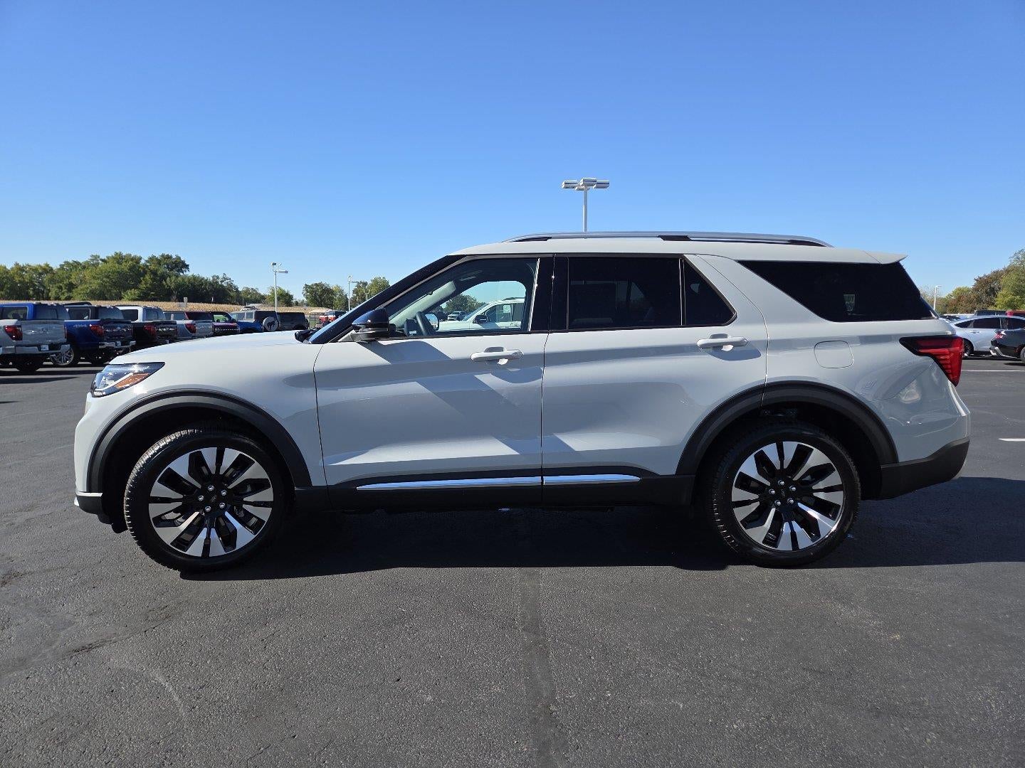 2027 Ford Explorer Platinum