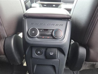 2025 Ford Explorer Platinum