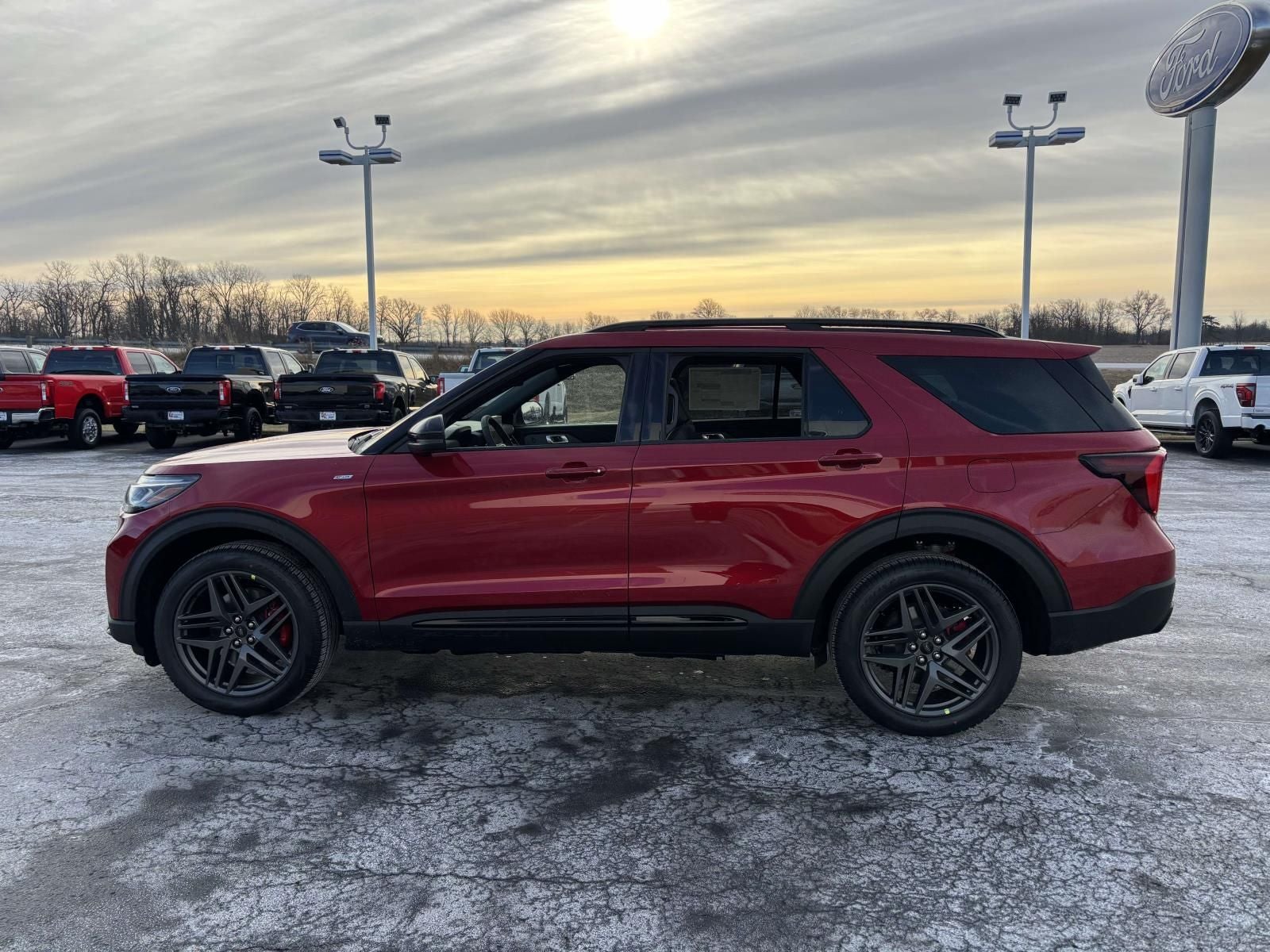 2026 Ford Explorer ST-Line 4WD