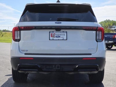 2025 Ford Explorer ST-Line