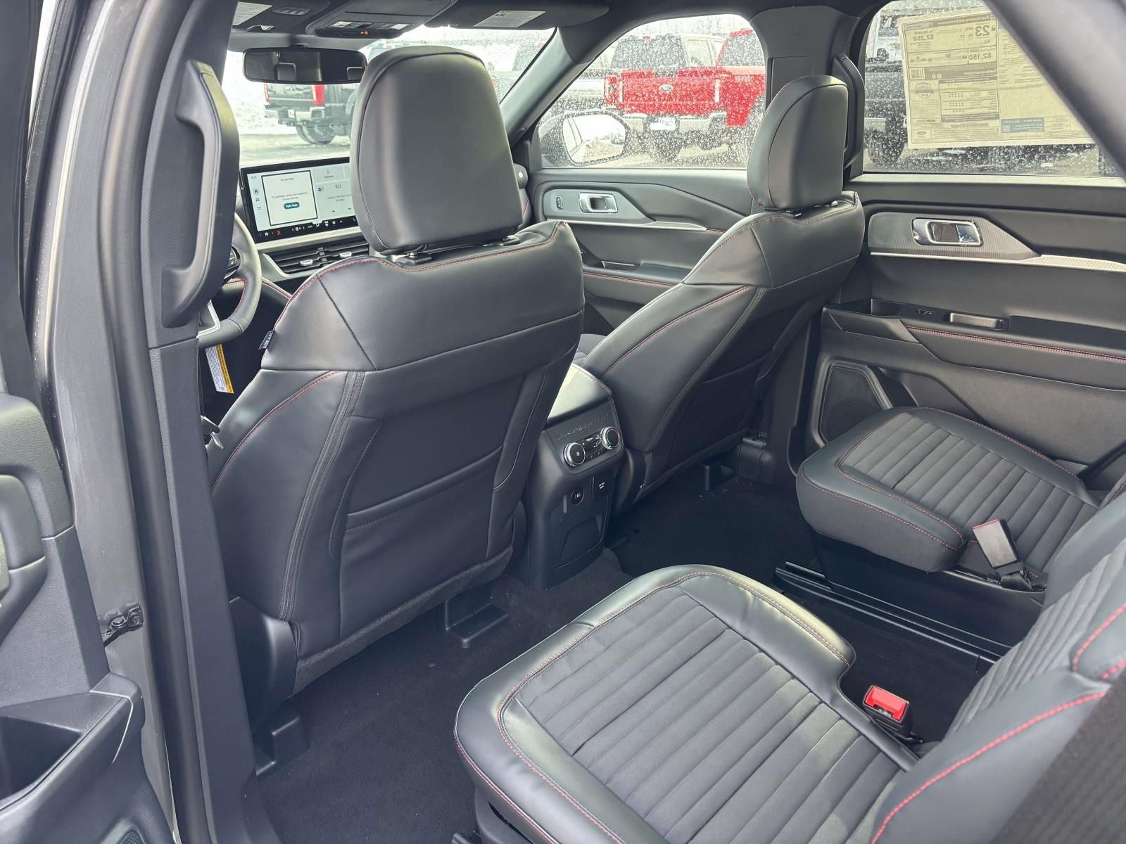 2026 Ford Explorer ST-Line 4WD