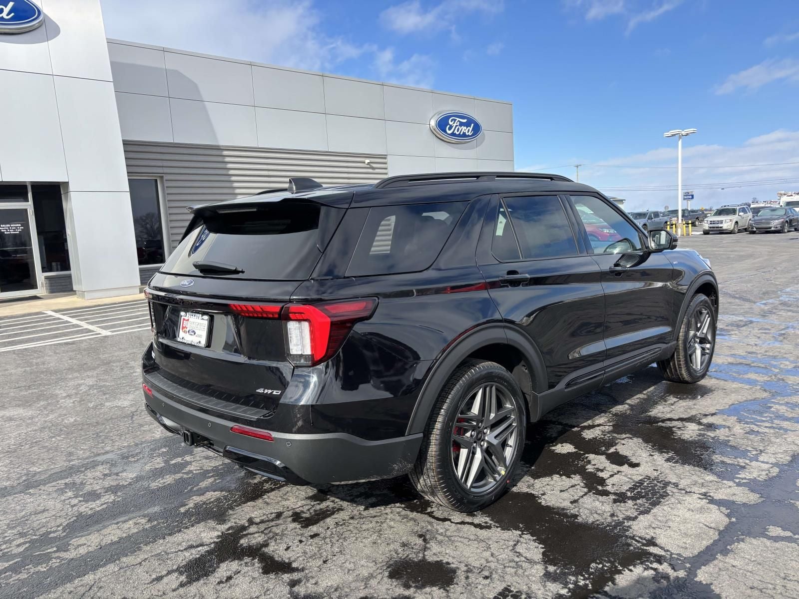 2026 Ford Explorer ST-Line 4WD