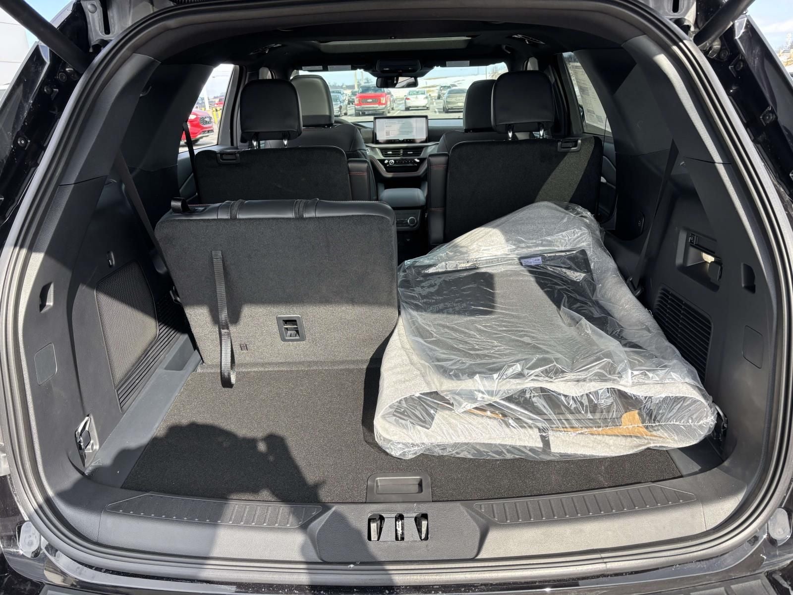 2026 Ford Explorer ST-Line 4WD