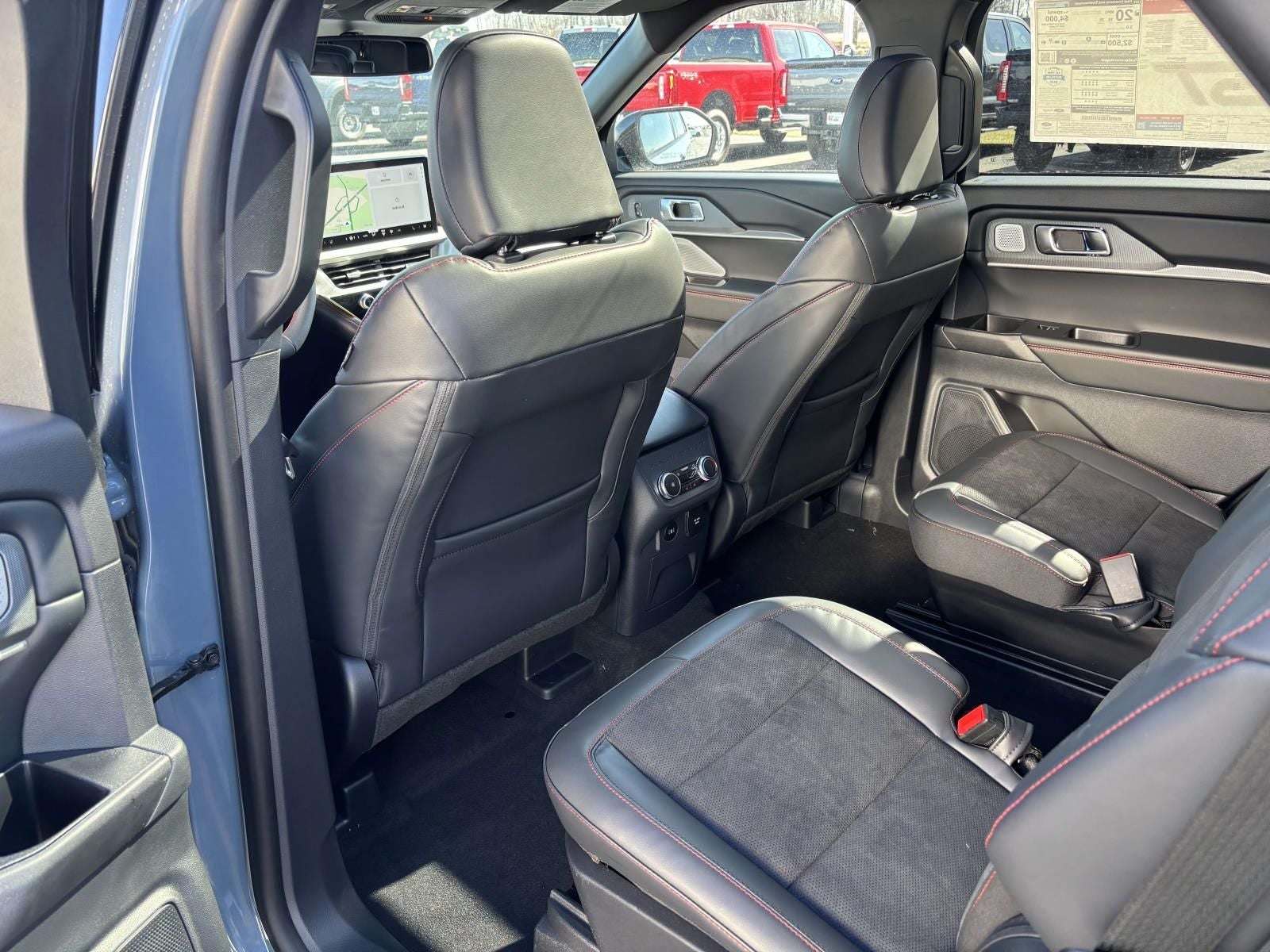 2026 Ford Explorer ST 4WD