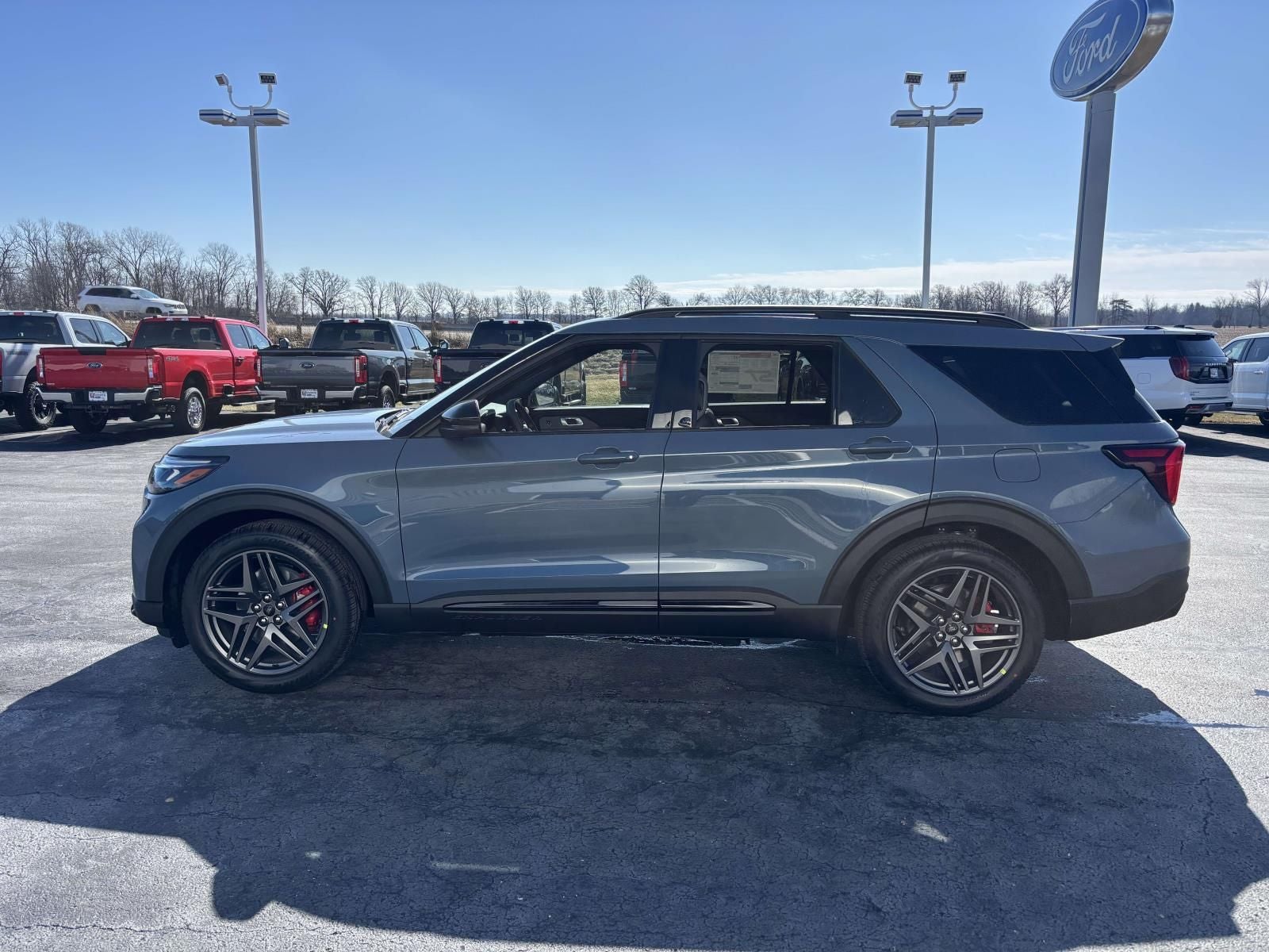 2026 Ford Explorer ST 4WD