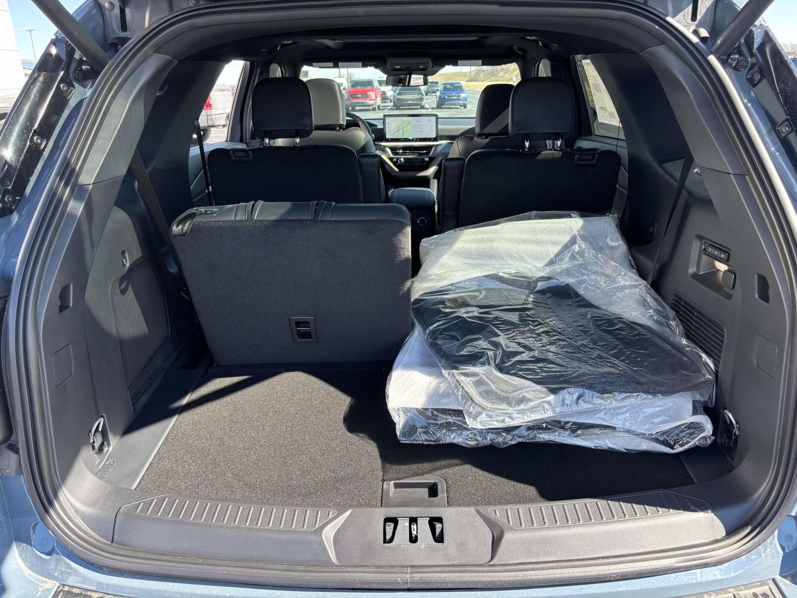 2026 Ford Explorer ST 4WD