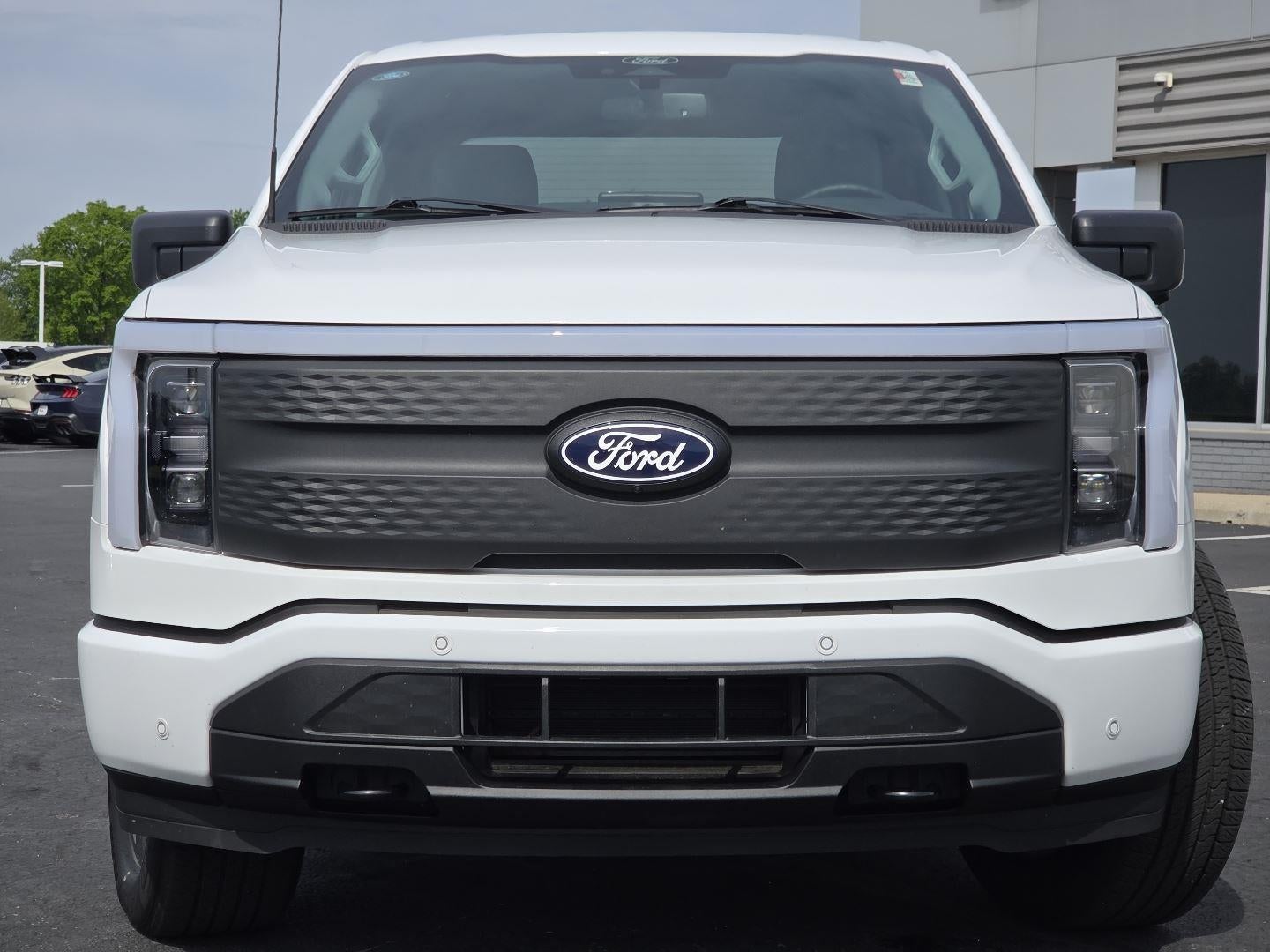 2025 Ford F-150 Lightning Flash