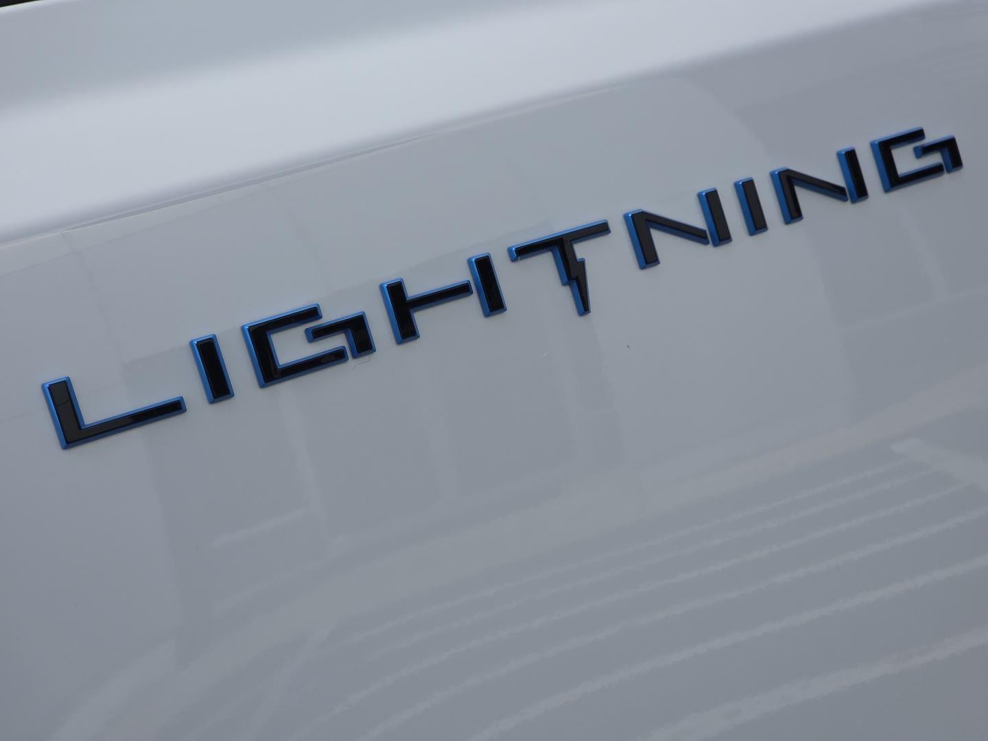 2025 Ford F-150 Lightning Flash
