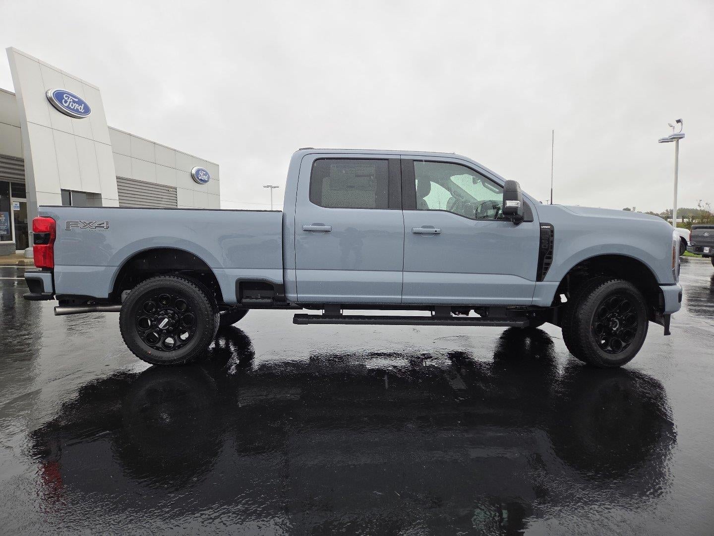 2027 Ford Super Duty F-250 Lariat