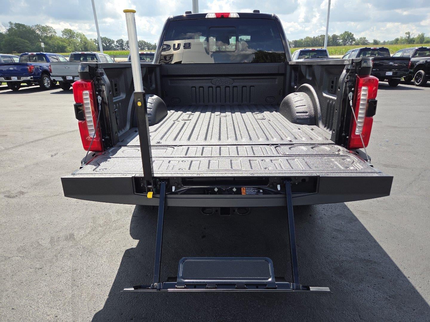 2026 Ford Super Duty F-350 Lariat