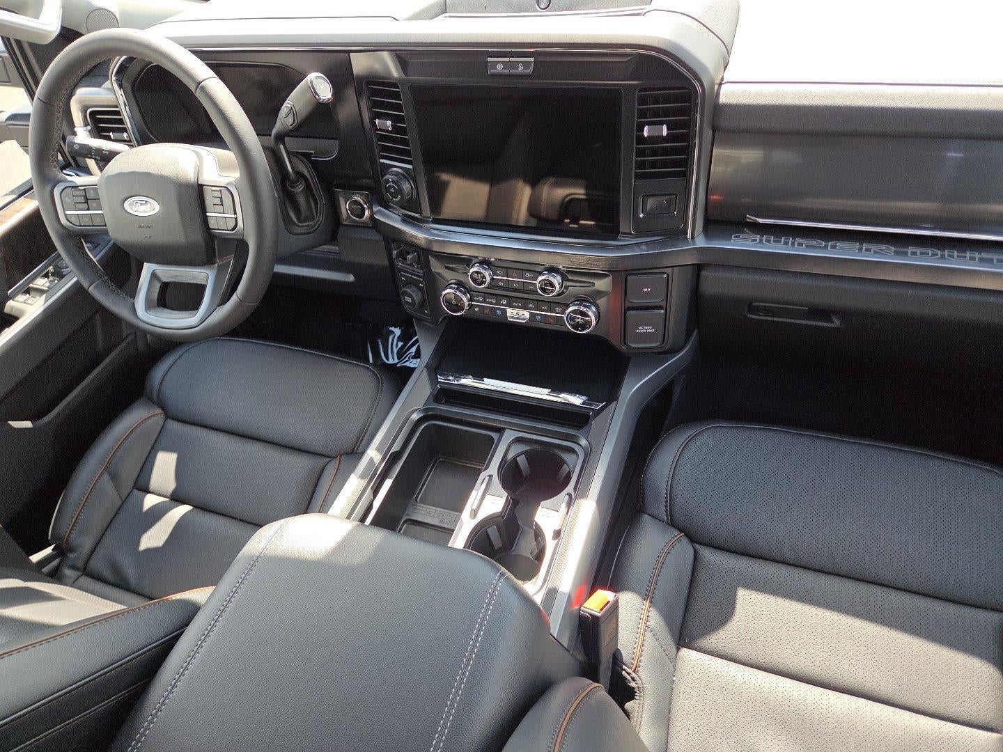 2026 Ford Super Duty F-350 Lariat
