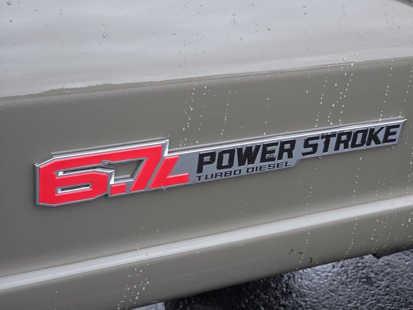 2027 Ford Super Duty F-350 Lariat