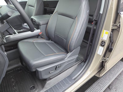 2027 Ford Super Duty F-350 Lariat