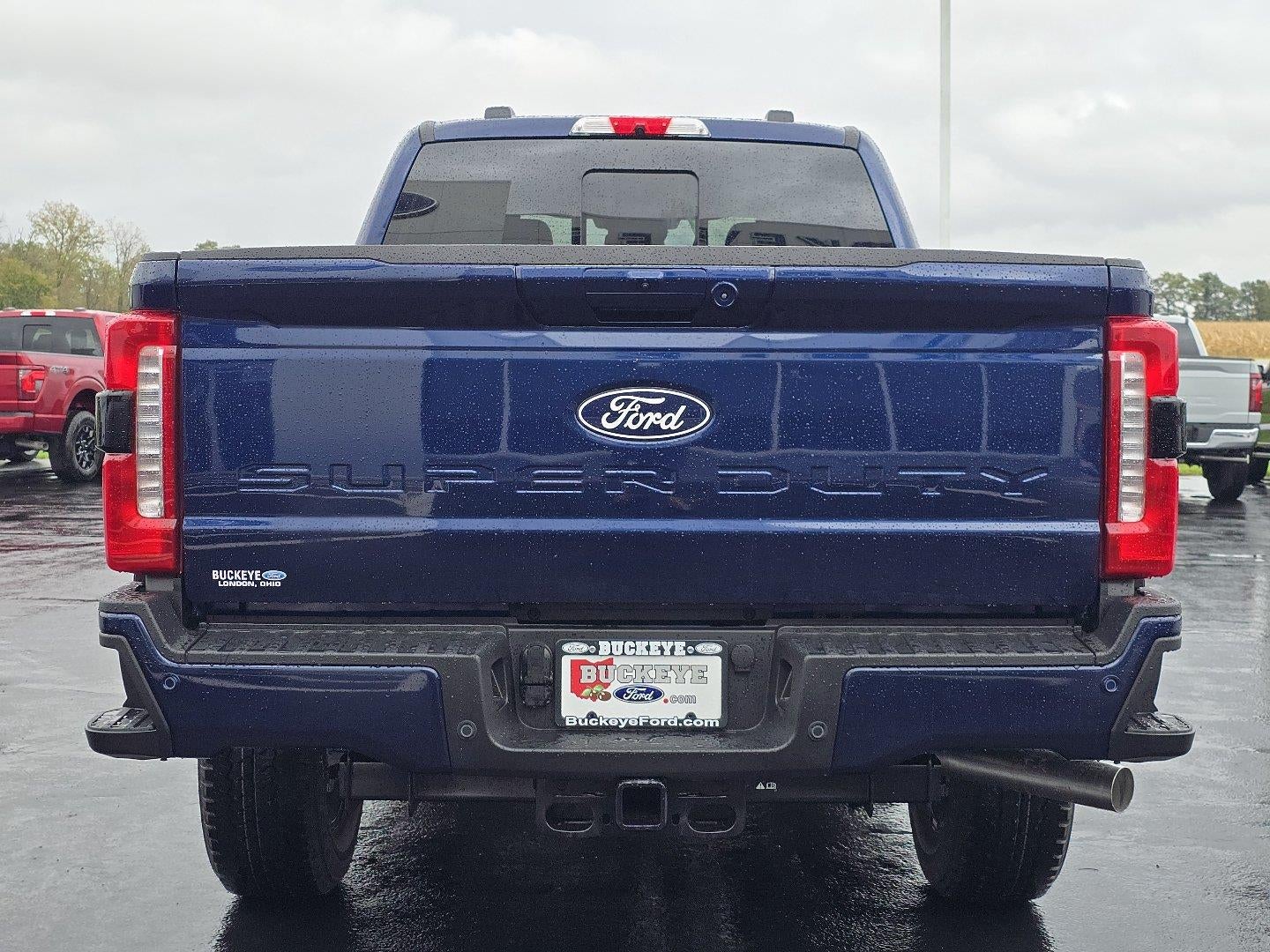 2027 Ford Super Duty F-350 XLT