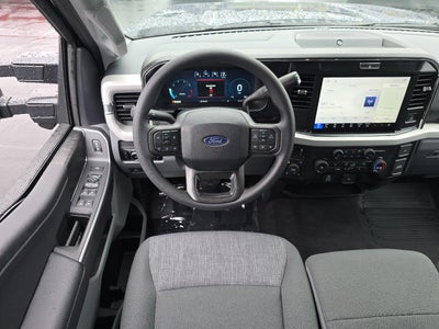 2027 Ford Super Duty F-350 XLT