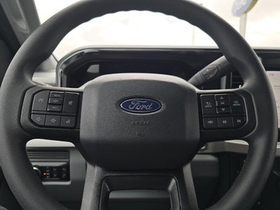 2027 Ford Super Duty F-350 XLT