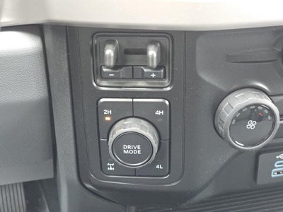 2027 Ford Super Duty F-350 XLT