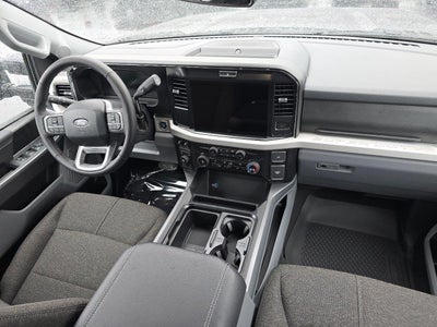 2027 Ford Super Duty F-350 XLT
