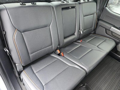 2027 Ford Super Duty F-350 Lariat