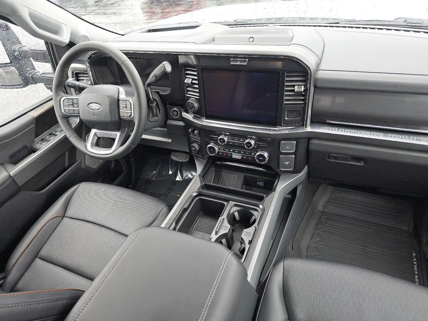 2027 Ford Super Duty F-350 Lariat