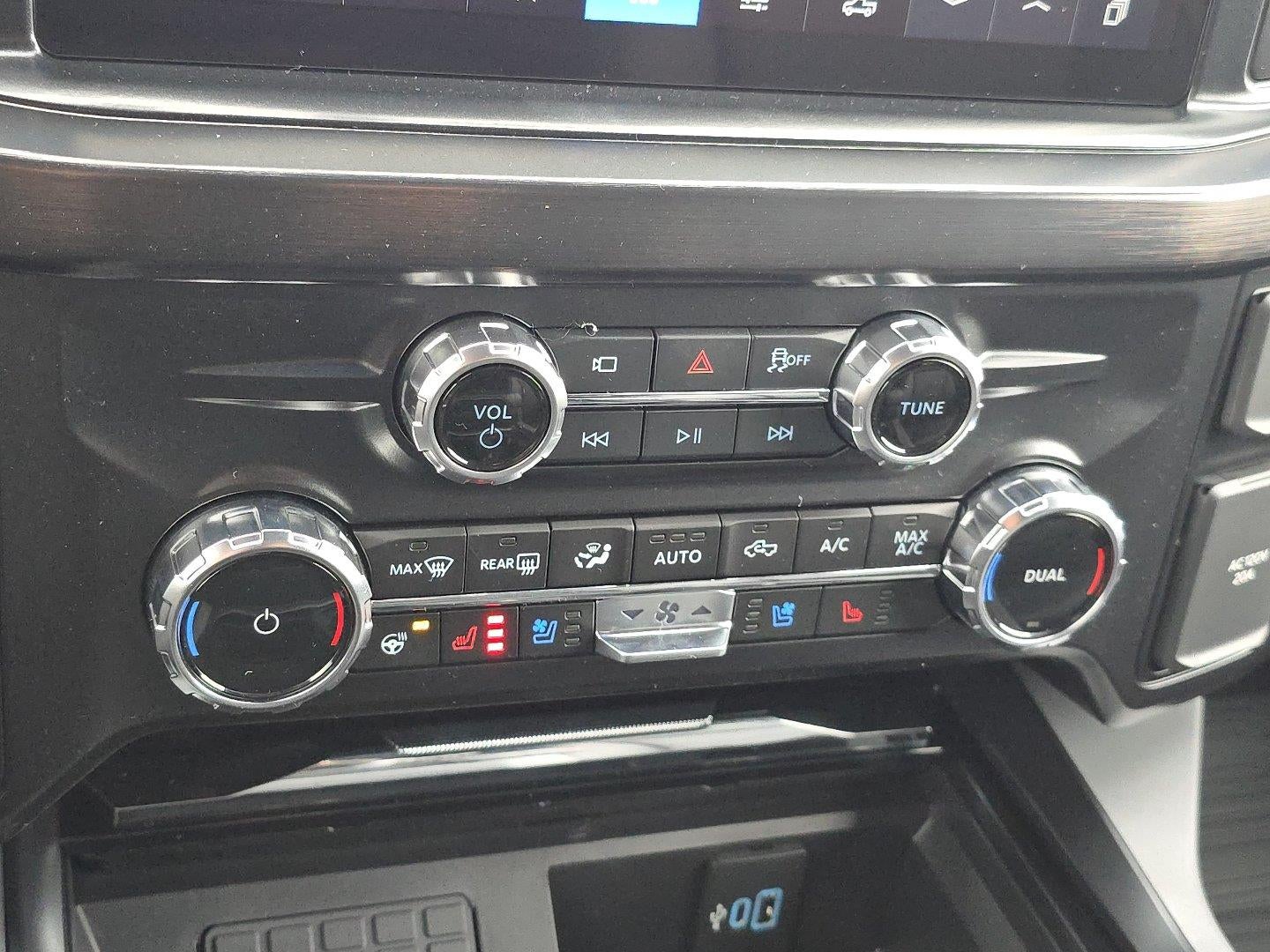 2027 Ford Super Duty F-350 Lariat