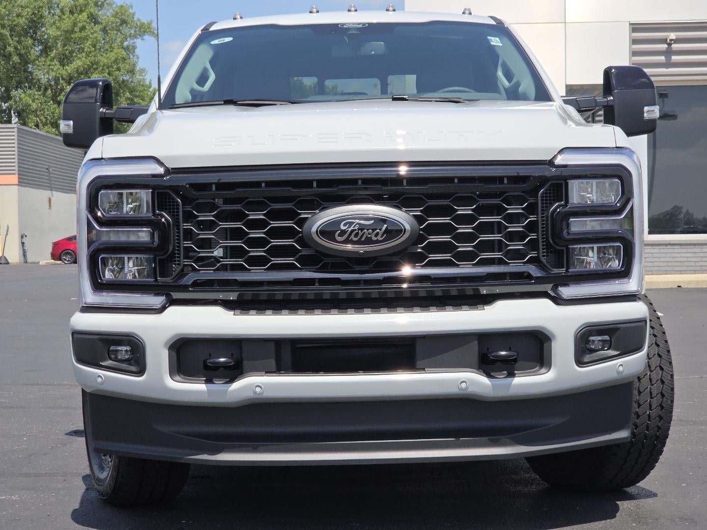 2026 Ford Super Duty F-350 Lariat