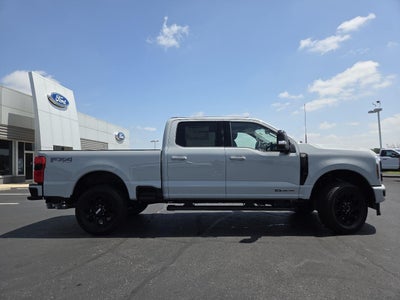 2026 Ford Super Duty F-350 Lariat