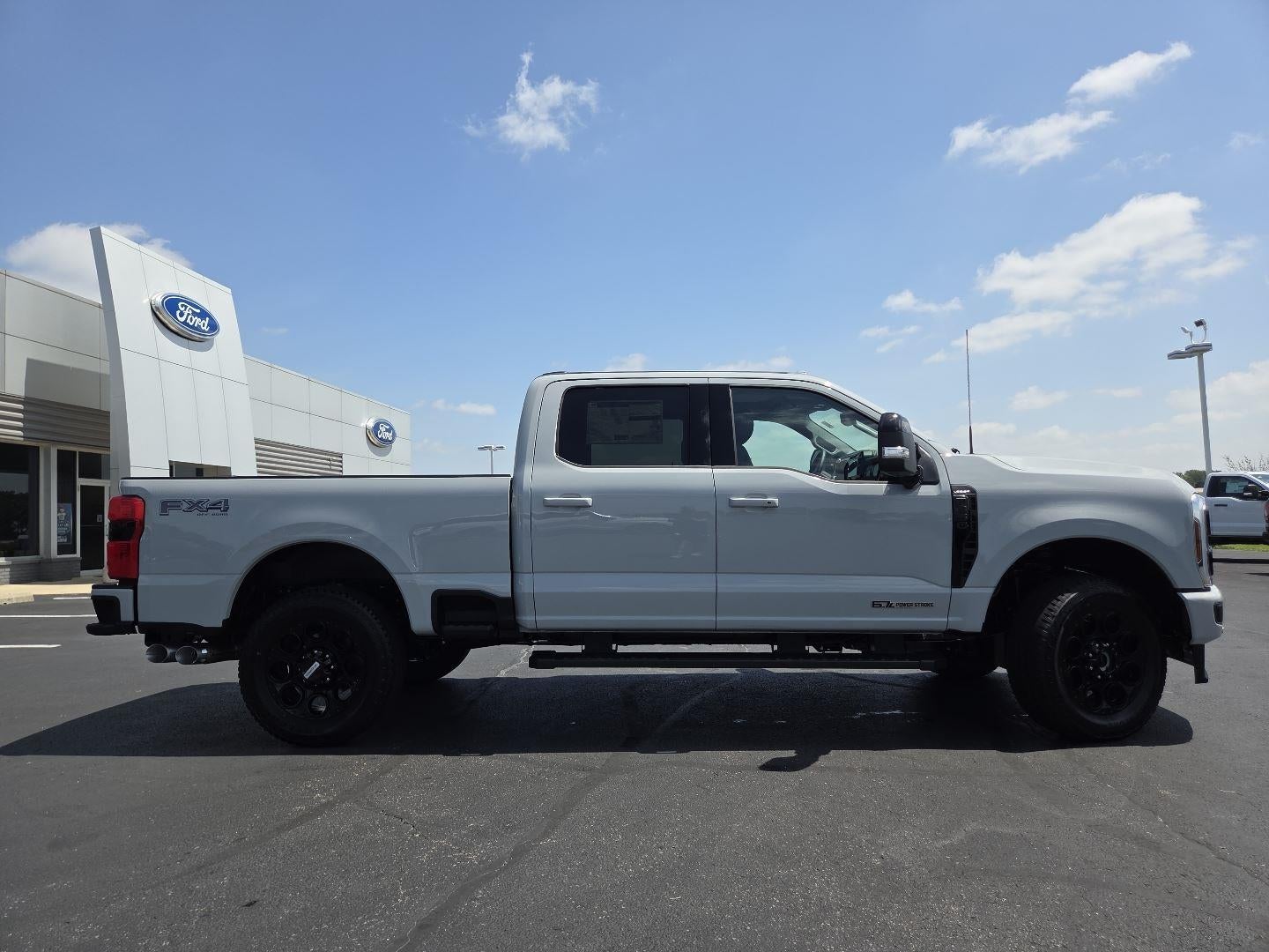 2026 Ford Super Duty F-350 Lariat