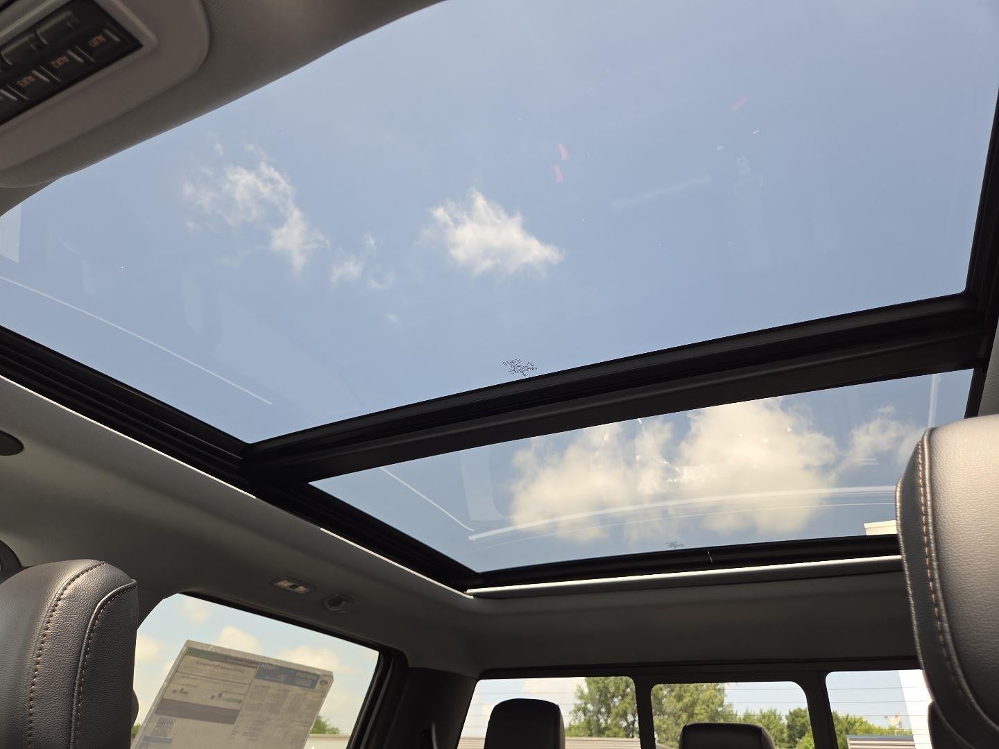2026 Ford Super Duty F-350 Lariat