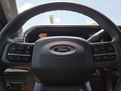 2026 Ford Super Duty F-350 Lariat