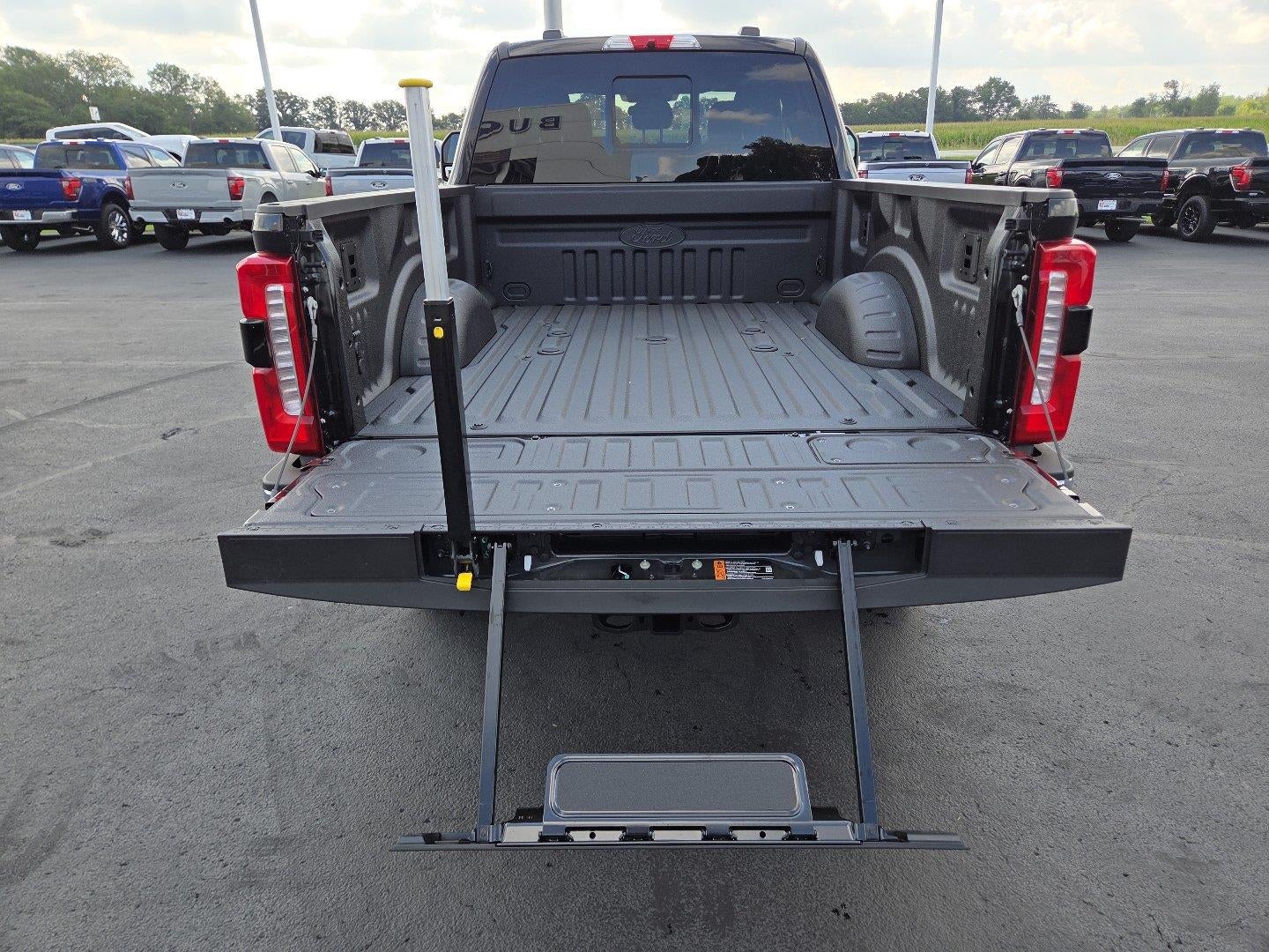 2026 Ford Super Duty F-350 Srw XLT
