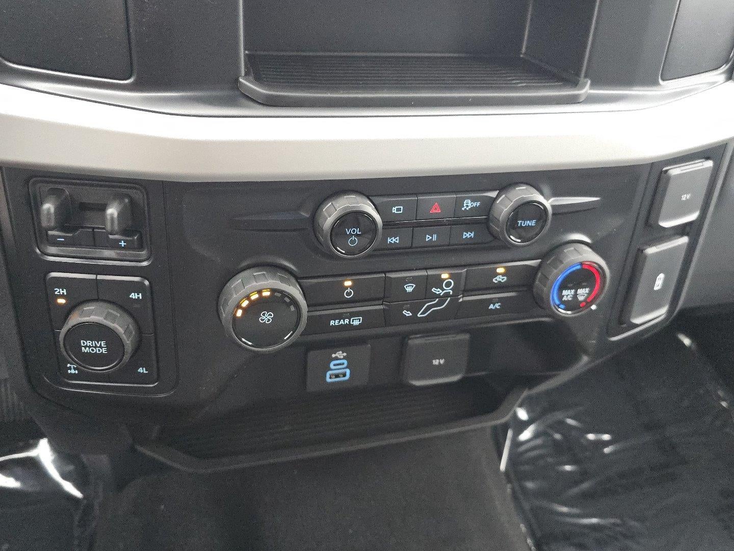 2027 Ford Super Duty F-350 SRW XL