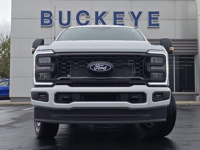 2027 Ford Super Duty F-350 SRW XL