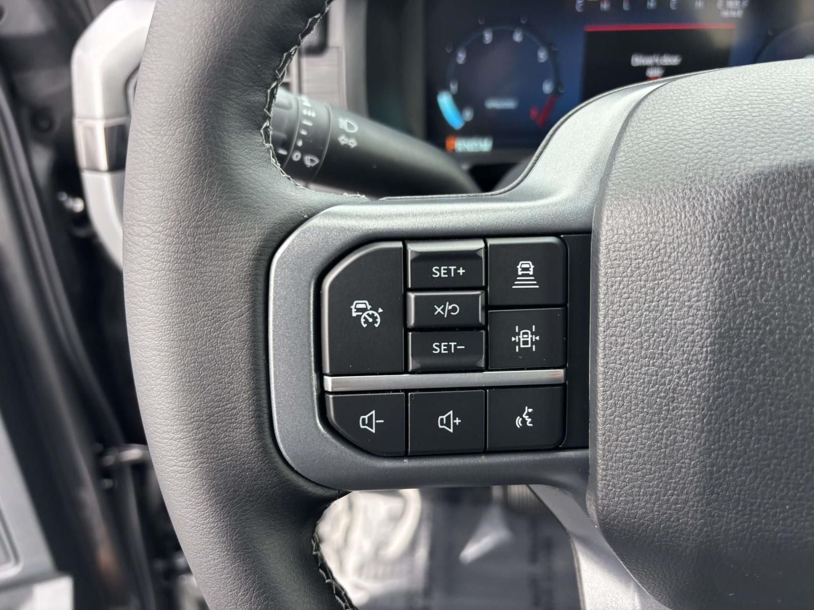 2025 Ford F-150 XLT 4X4