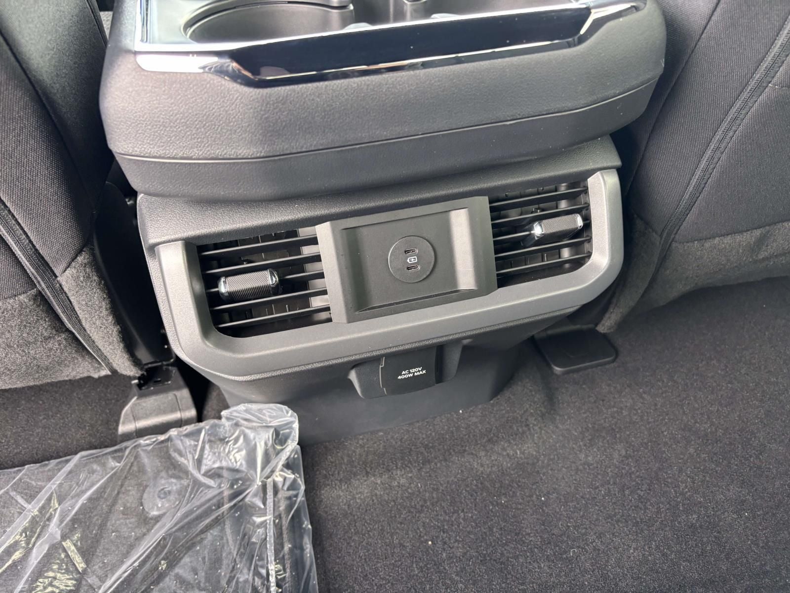 2025 Ford F-150 XLT 4X4