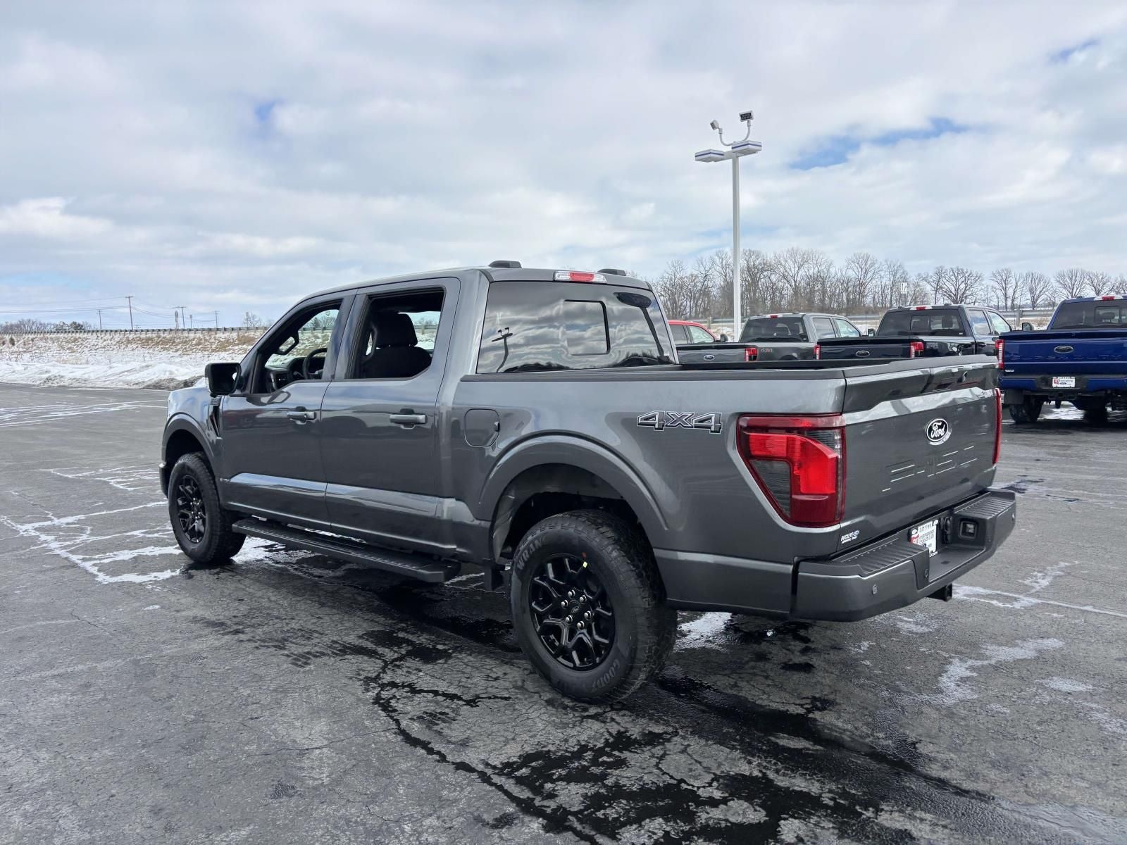 2025 Ford F-150 XLT 4X4