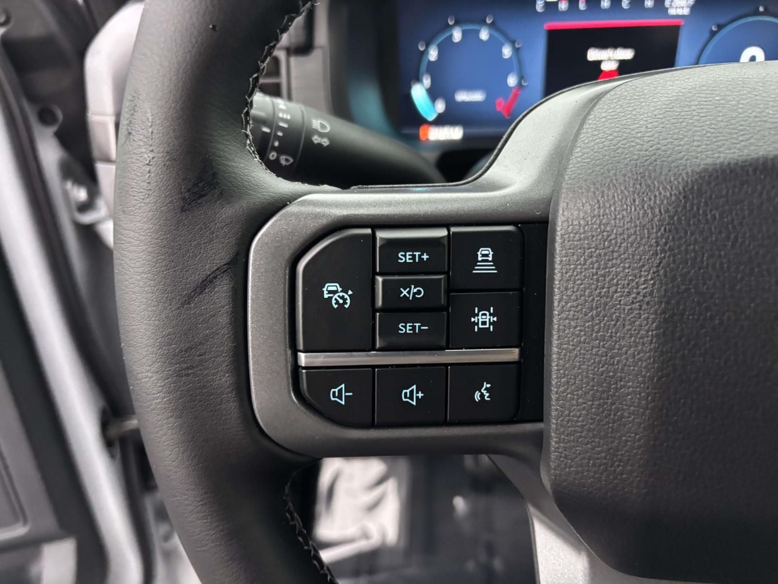 2025 Ford F-150 XLT 4X4