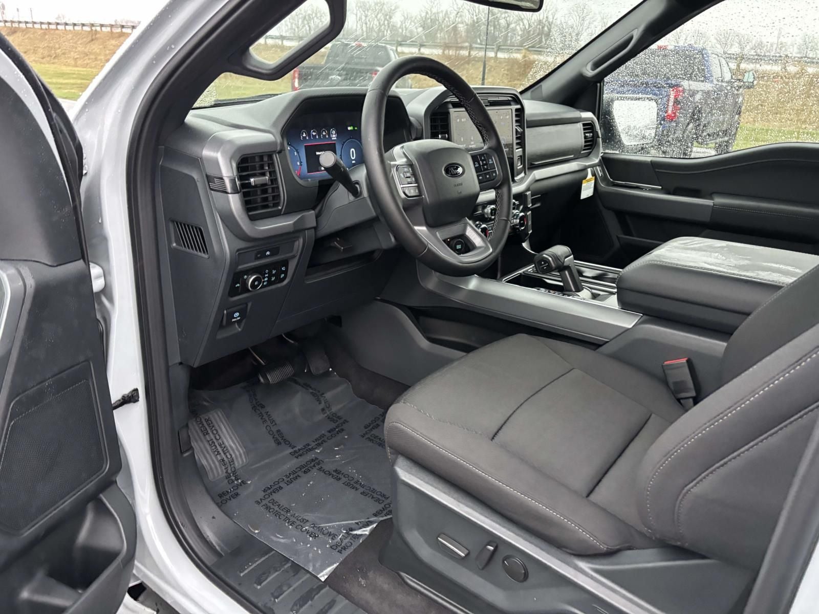 2025 Ford F-150 XLT 4X4
