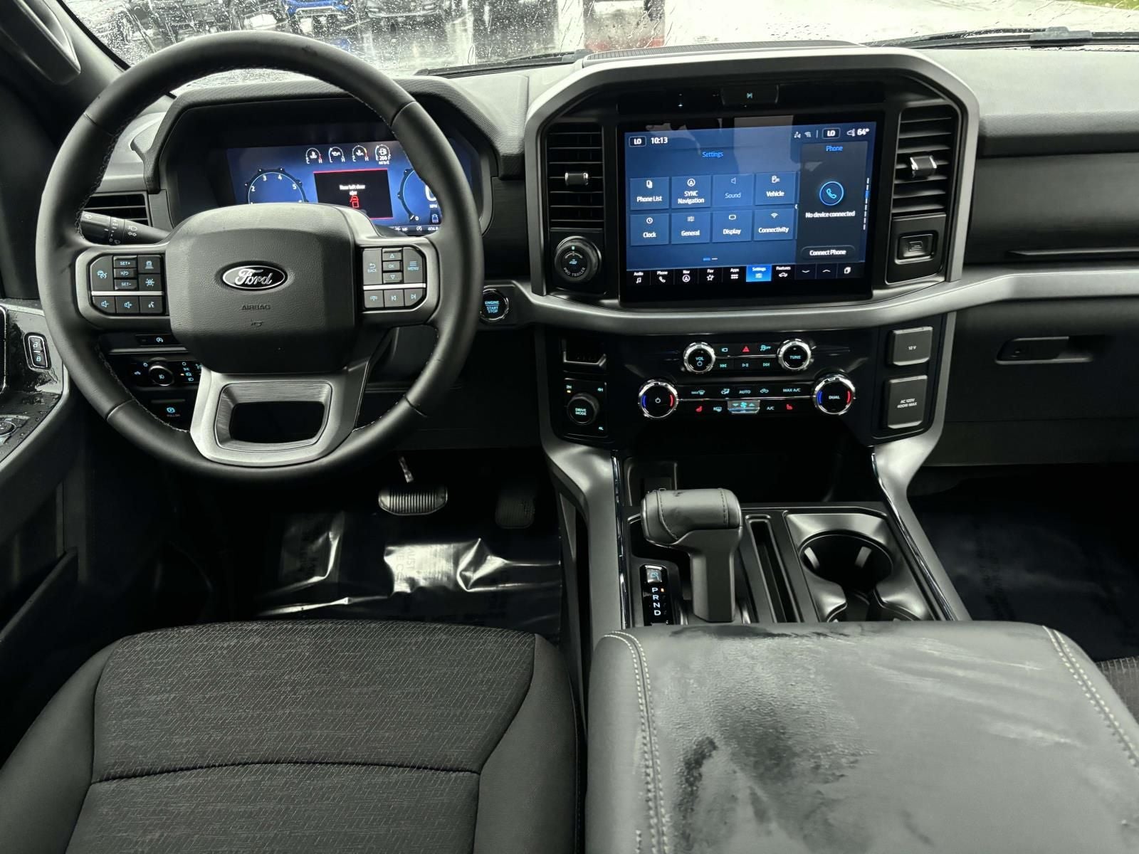 2025 Ford F-150 XLT 4X4