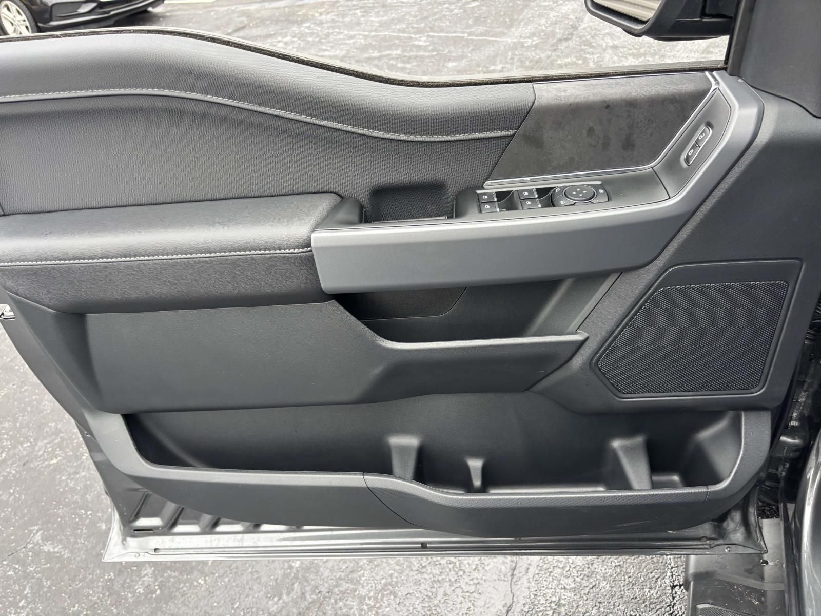 2025 Ford F-150 XLT 4X4