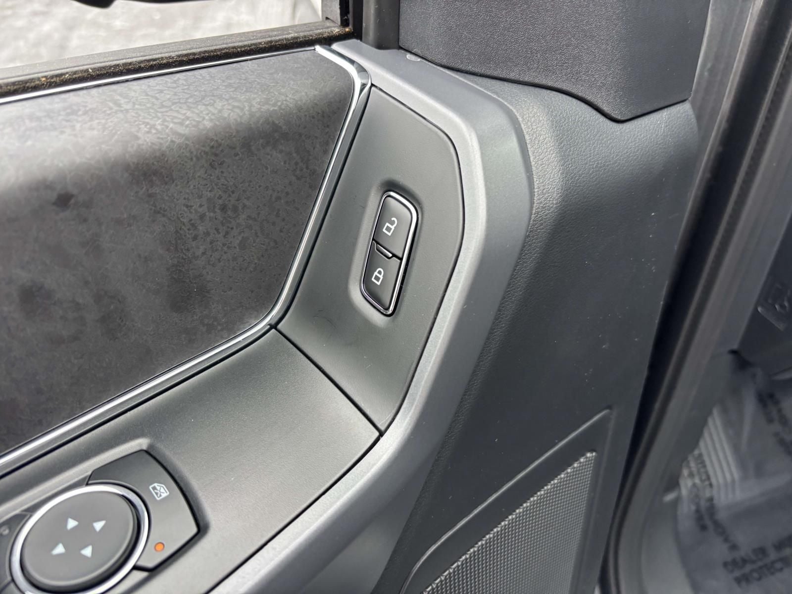 2025 Ford F-150 XLT 4X4