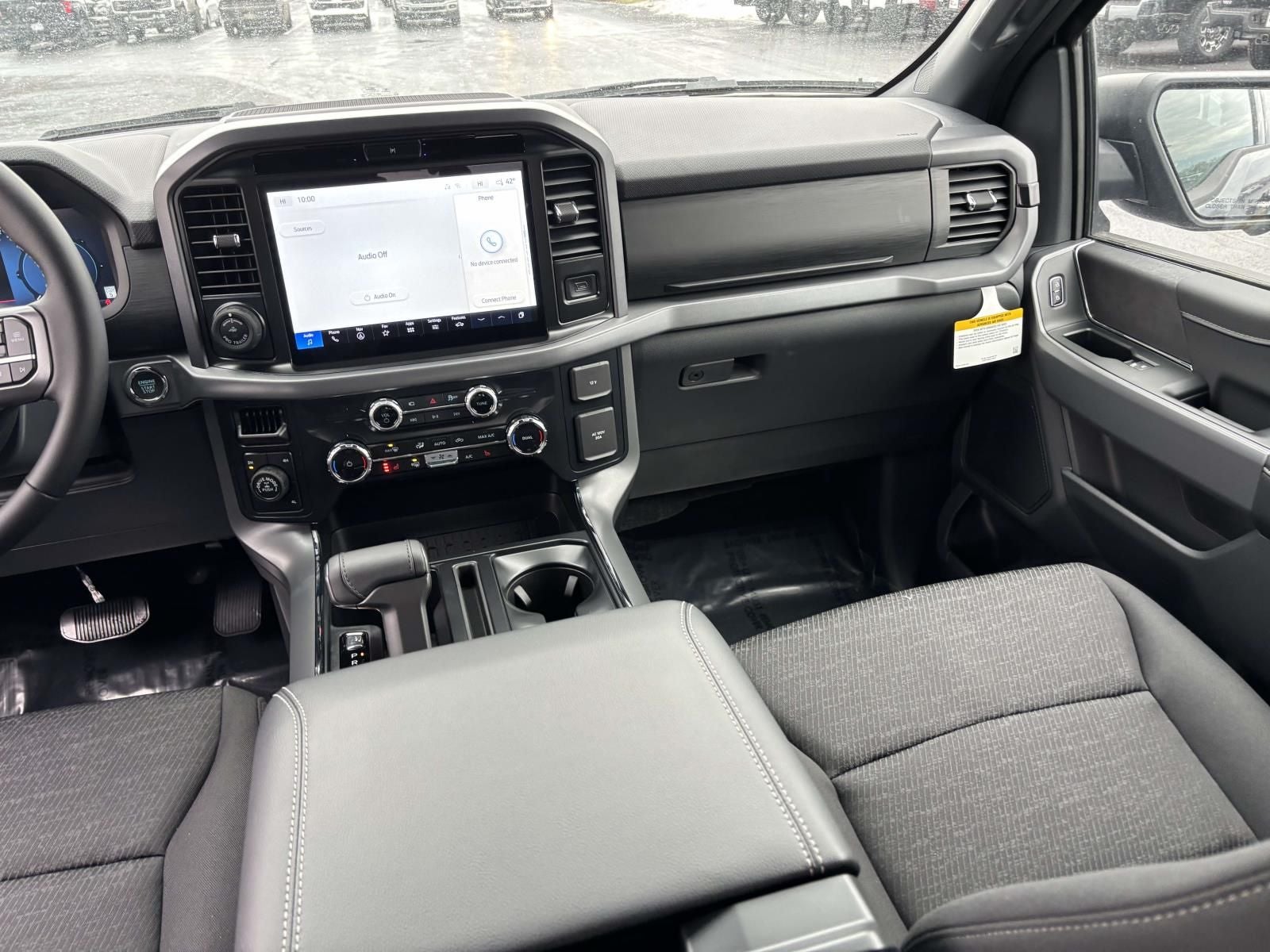 2025 Ford F-150 XLT 4X4