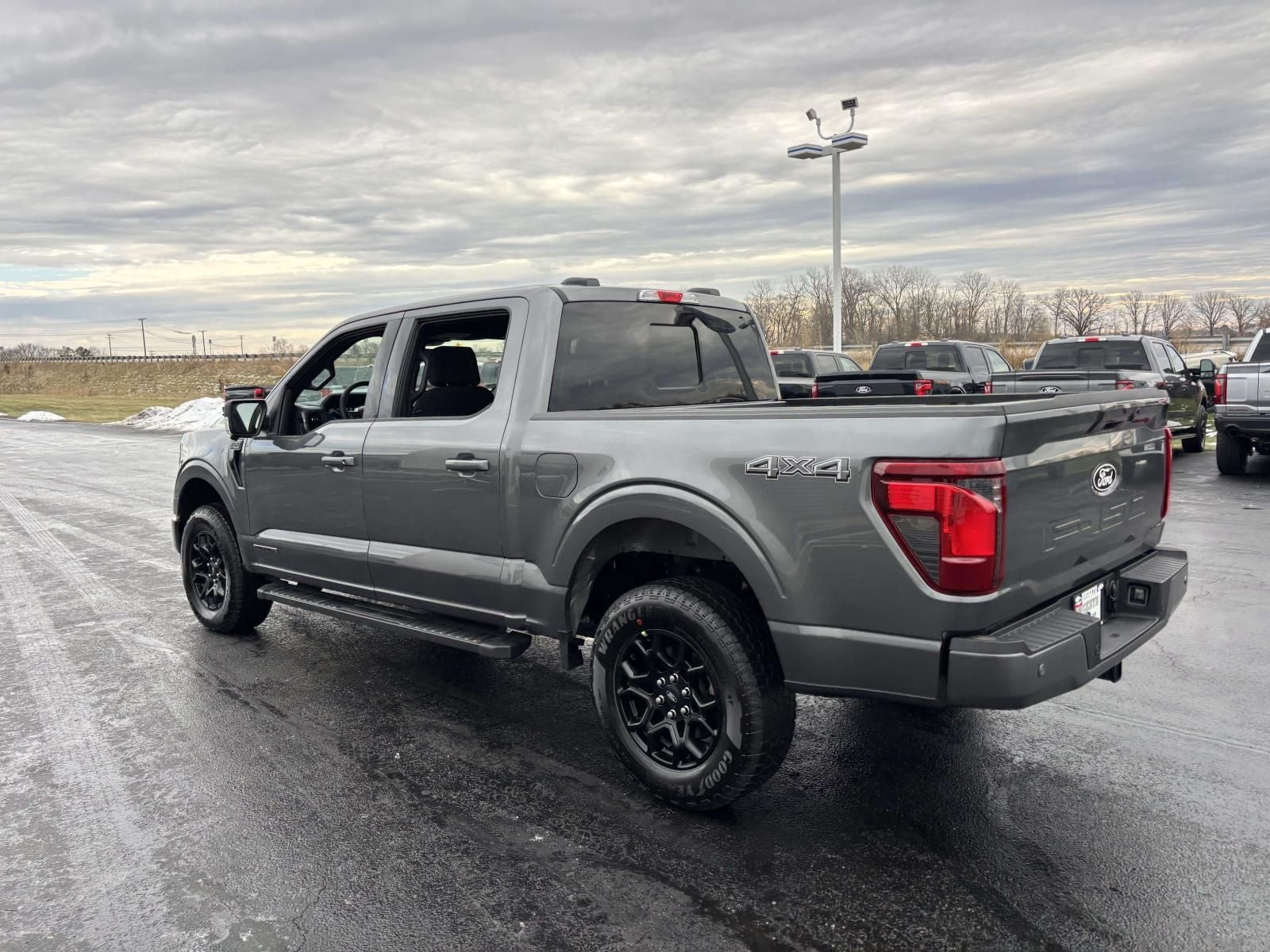 2025 Ford F-150 XLT 4X4