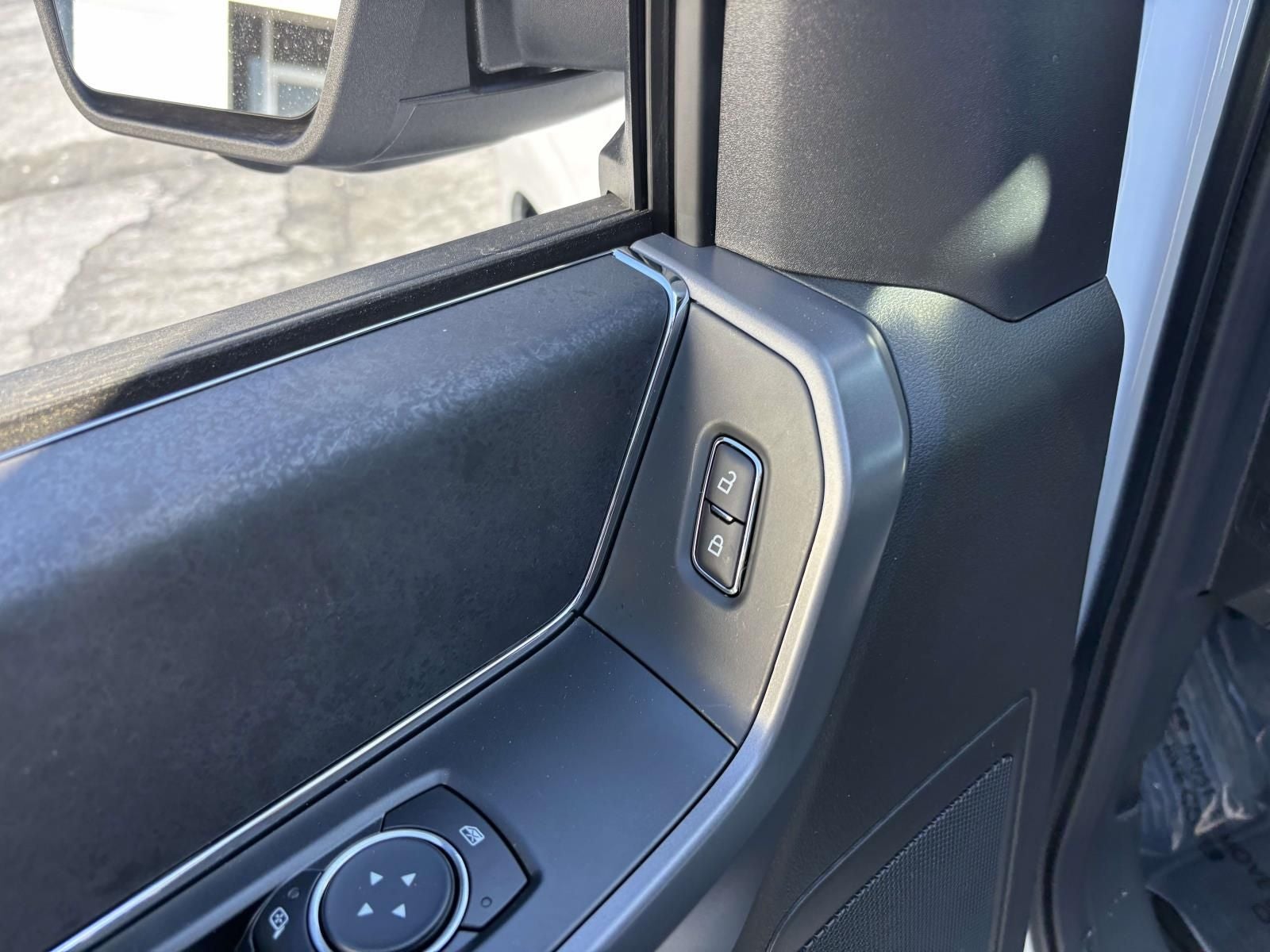 2025 Ford F-150 XLT 4X4