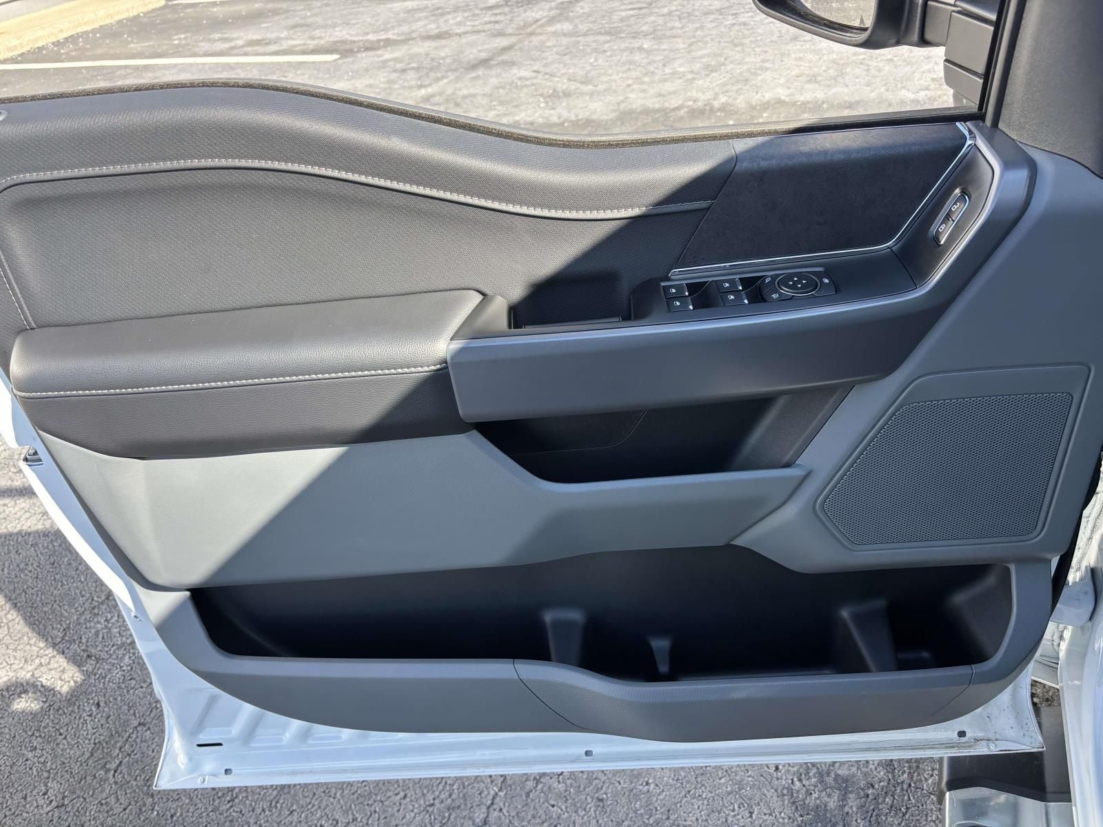 2025 Ford F-150 XLT 4X4