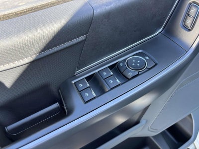 2025 Ford F-150 XLT 4X4