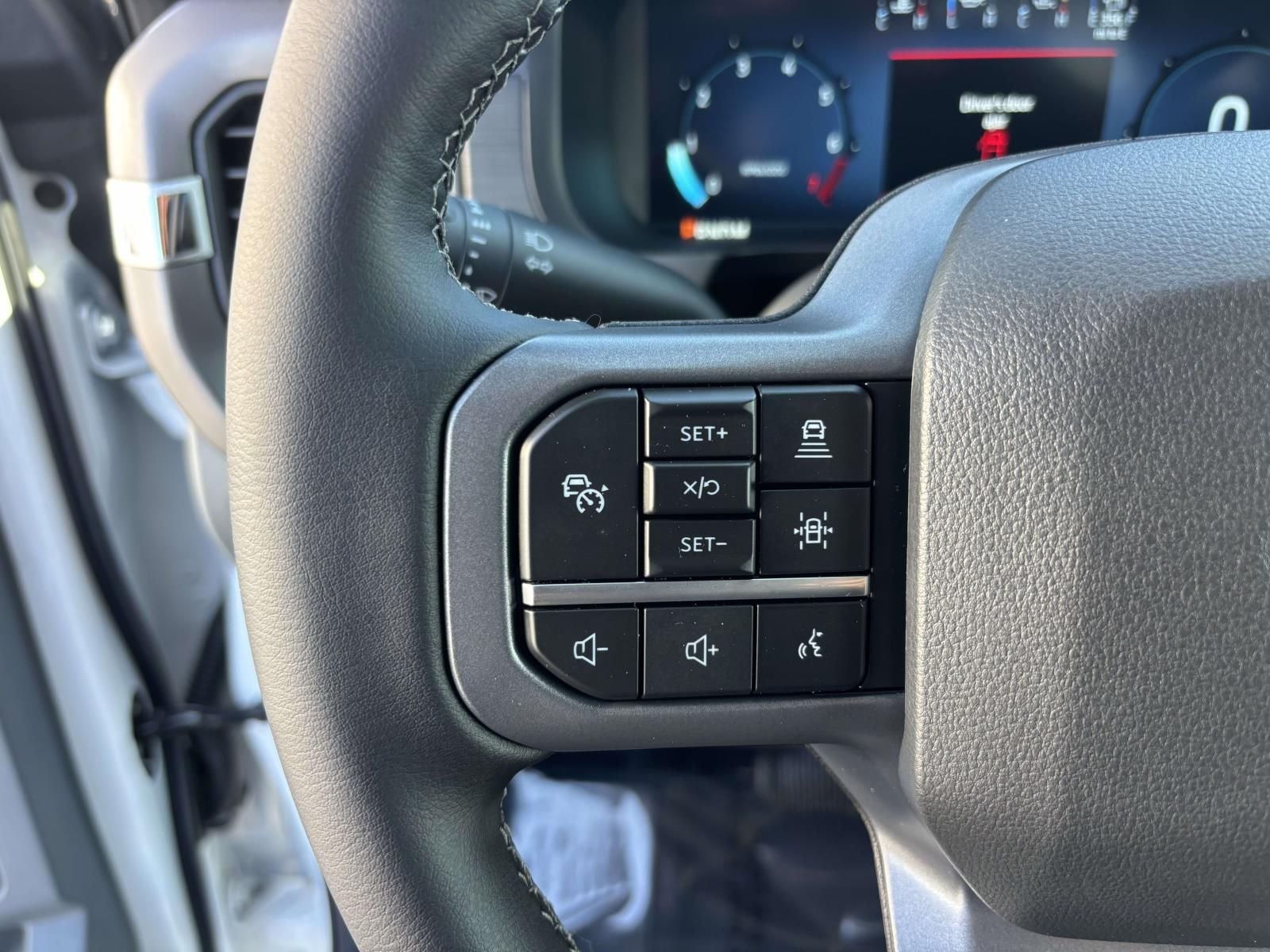 2025 Ford F-150 XLT 4X4